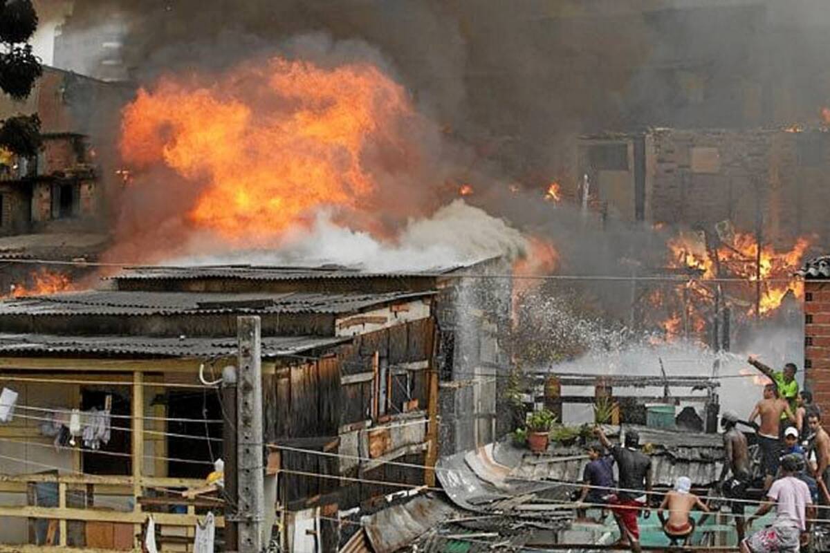 Un incendio destruyó cerca de 300 viviendas en una favela de Sao Paulo (Foto: Tomada de Internet - Archivo / VANGUARDIA LIBERAL)