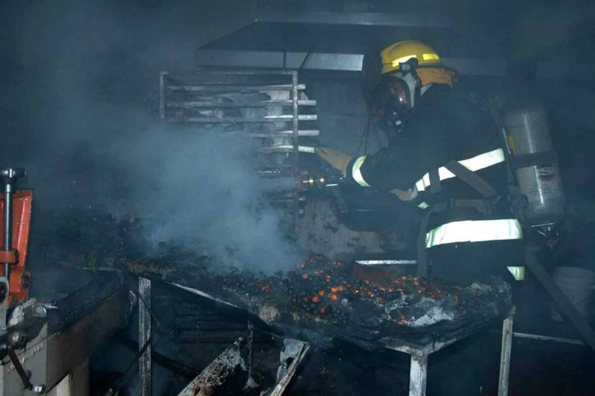 Así se registró el incendio de este viernes en Bucaramanga (Foto: Suministrada Swami Castro/ VANGUARDIA LIBERAL)