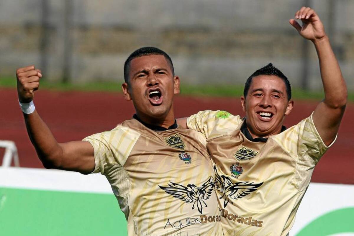 Itagüí, primer líder del fútbol colombiano gracias al peruano Johan Fano (Foto: Colprensa / VANGUARDIA LIBERAL)