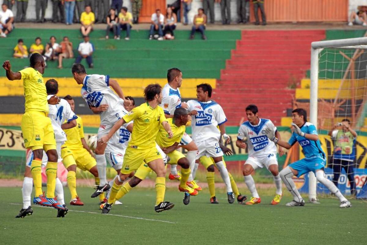 Bucaramanga empató 1-1 con el Real Santander (Foto: Jaime Del Río/ VANGUARDIA LIBERAL)