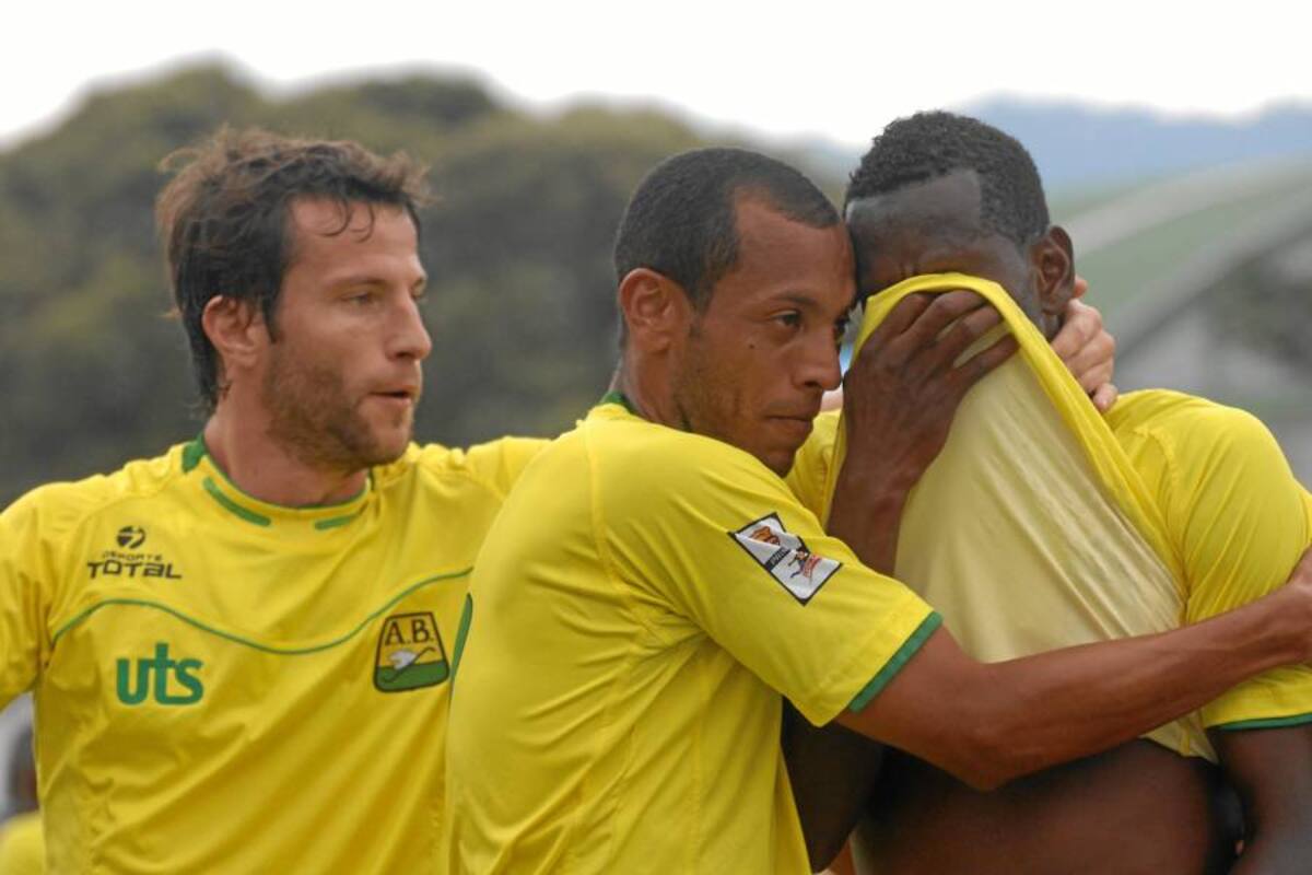 Atlético Bucaramanga perdió 2-0 en su visita al Cúcuta Deportivo (Foto: JAIME DEL RÍO/VANGUARDIA LIBERAL)
