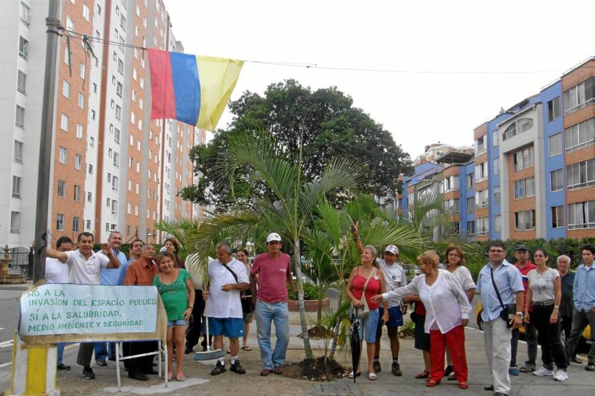Habitantes de Real de Minas retoman espacio público sin apoyo de la autoridad (Foto: Jaime del Rio/Vanguardia.com)