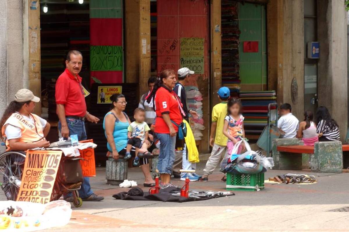 El espacio público de Bucaramanga tendría vigilancia privada (Foto: Jaime del Río/VANGUARDIA LIBERAL)