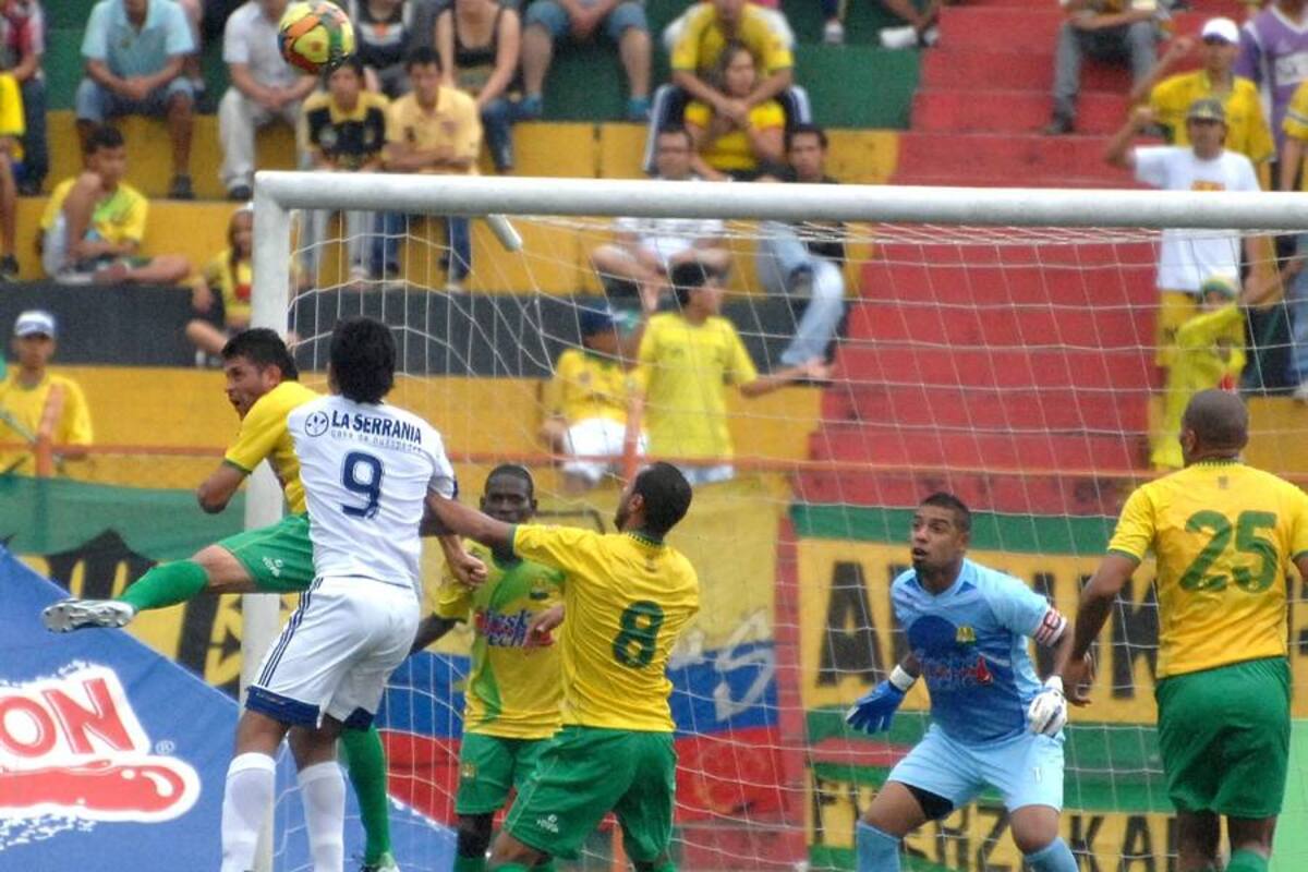 Bucaramanga se aferra a los rezos y a las matemáticas (Foto: Archivo/VANGUARDIA LIBERAL)