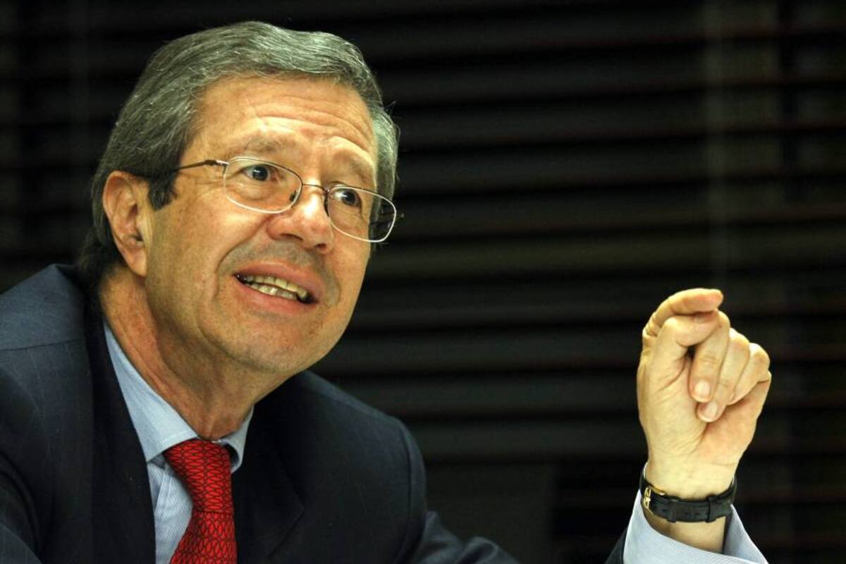 El ministro de Justicia, Juan Carlos Esguerra, aseguró que solamente fue concedido un permiso que será efectivo desde el lunes, después de finalizado el conteo de votos. (Foto: Archivo/VANGUARDIA LIBERAL)