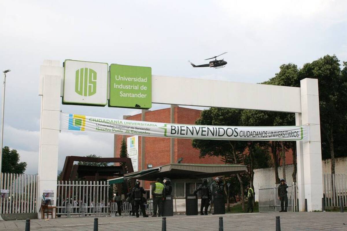 La permanencia del Rector de la UIS en su cargo genera polémica en el centro de enseñanza. (Foto: Archivo/ Vanguardia Liberal|)