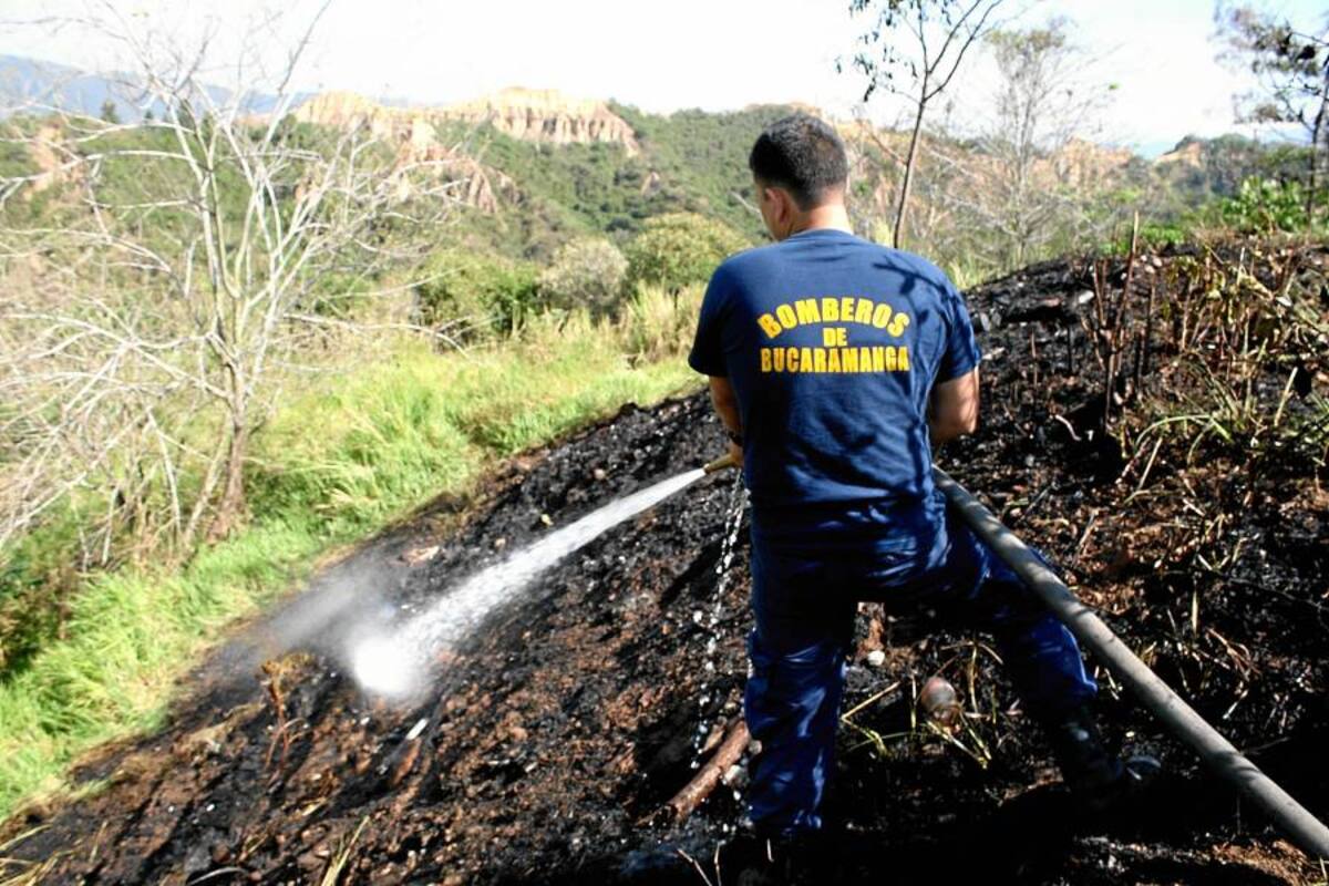 Incendio forestal en Girón (Foto: Archivo/VanguardiaLiberal)