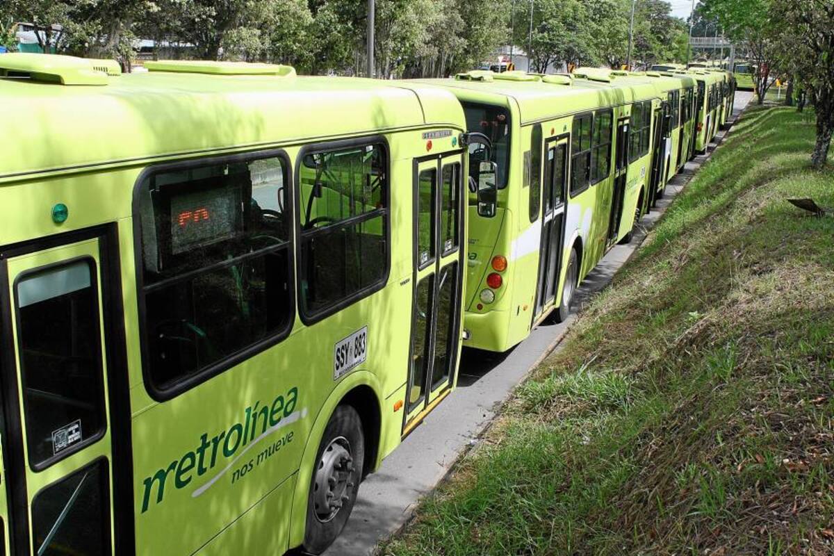 Denuncian que los fines de semana, horarios de Metrolínea no satisfacen a usuarios (Foto: Archivo/VANGUARDIA LIBERAL)