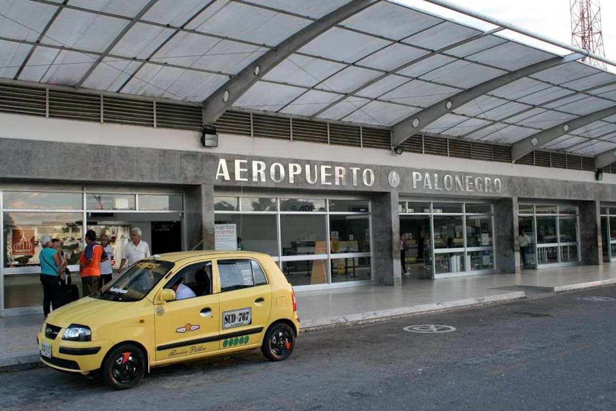 La suspensión de vuelos se da mientras persisten bloqueos en al menos cuatro corredores estratégicos del departamento. (Foto: Archivo/VANGUARDIA)