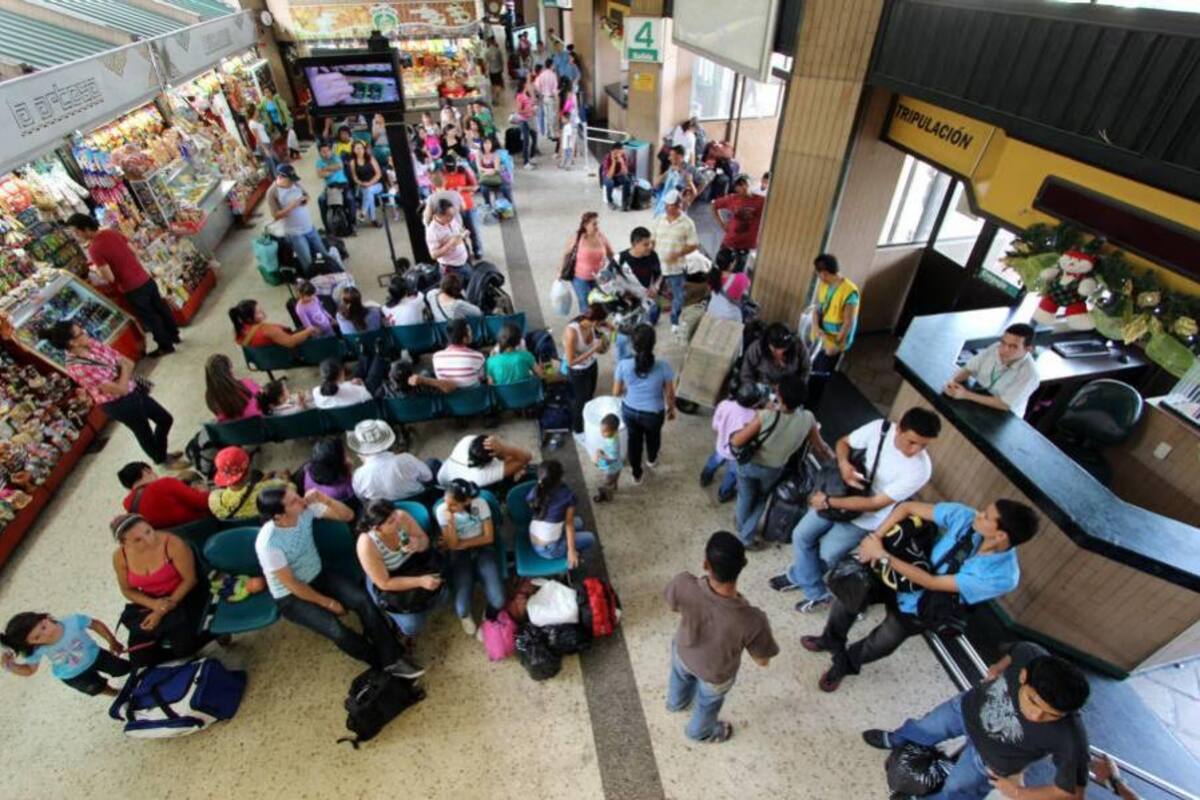78 mil pasajeros circularán por la Terminal de Bucaramanga este puente de Reyes (Foto: Archivo/VANGUARDIA LIBERAL)