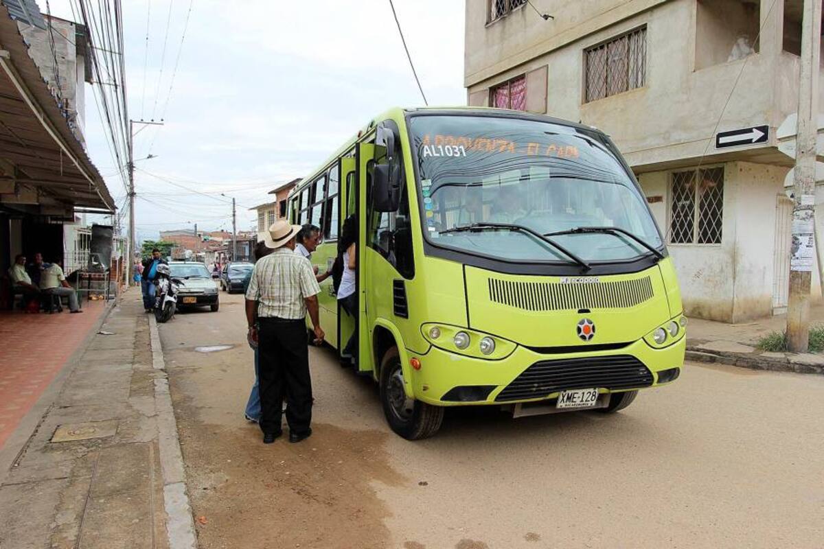 Metrolínea sancionó a seis conductores que no respetaron paradas (Foto: Archivo/ VANGUARDIA LIBERAL)