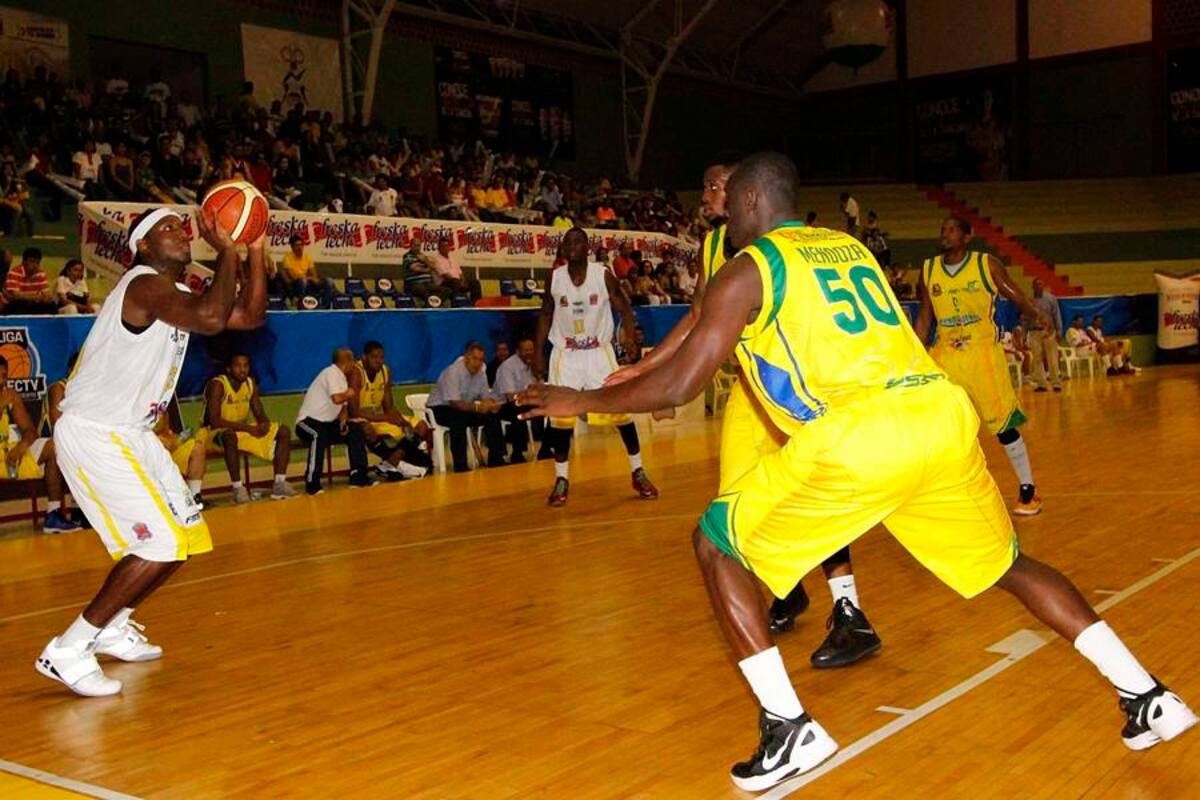 Búkaros perdió como local su tercer partido de la final de la Liga de Baloncesto (Foto: Archivo/VANGUARDIA LIBERAL)