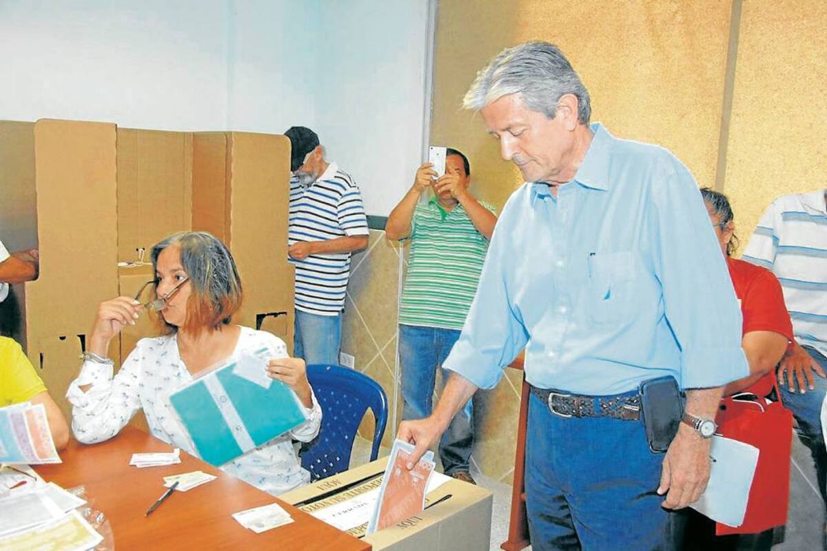 Didier Tavera gobernador, Leonidas Gómez la sorpresa (Foto: JAIME DEL RÍO/ VANGUARDIA LIBERAL)