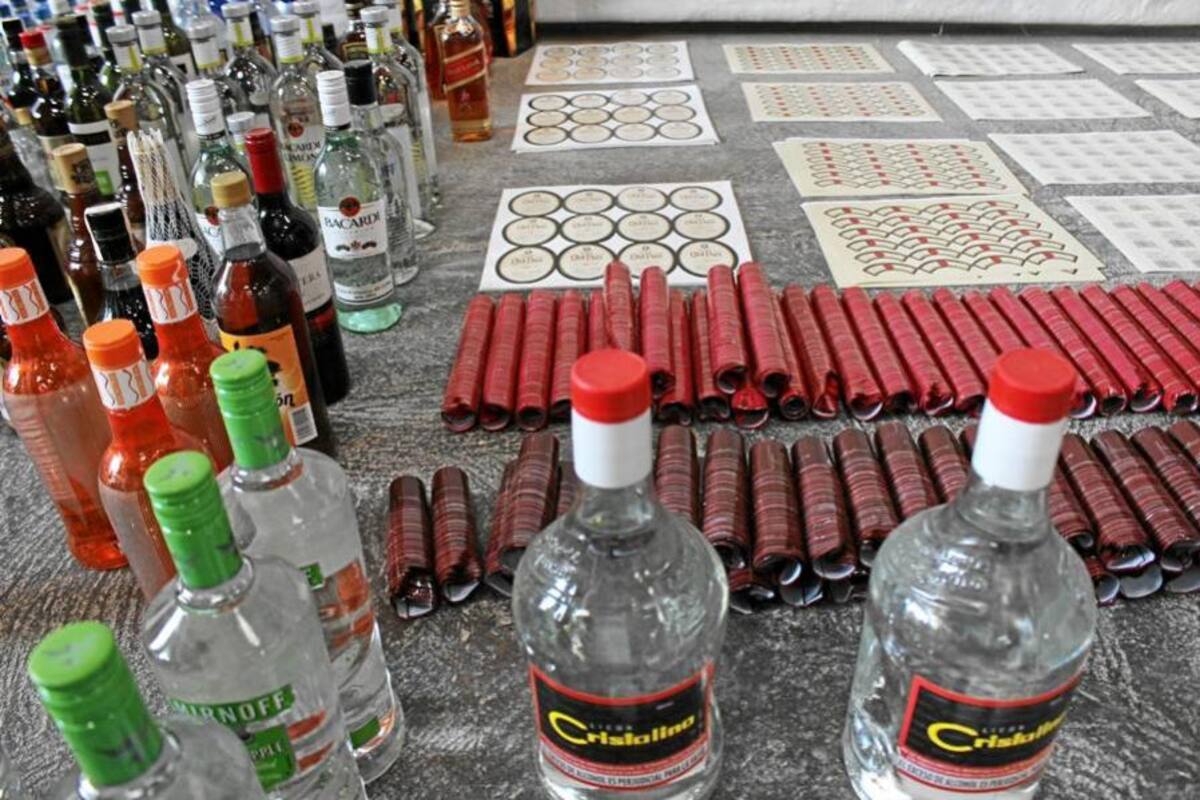 Destruidas 20 mil estampillas ilegales para licores (Foto: Suministrada/VANGUARDIA LIBERAL)