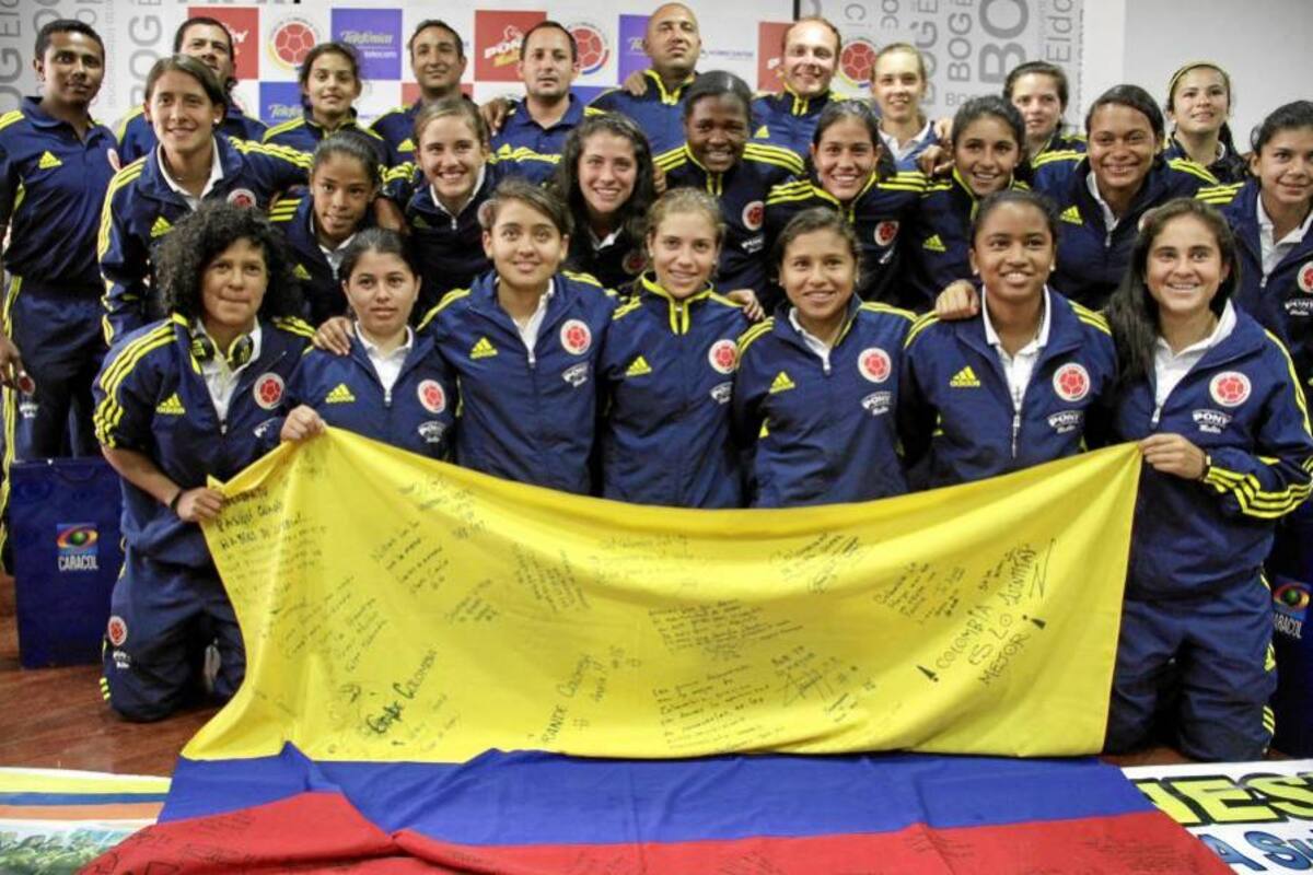 Así fue el regreso de la Selección Colombia Sub 17 de fútbol femenino (Foto: Colprensa / VANGUARDIA LIBERAL)