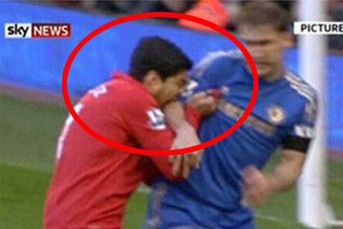 Así fue el 'mordisco' de Luis Suárez a Ivanovic (Foto: Tomada de Internet/ VANGUARDIA LIBERAL)