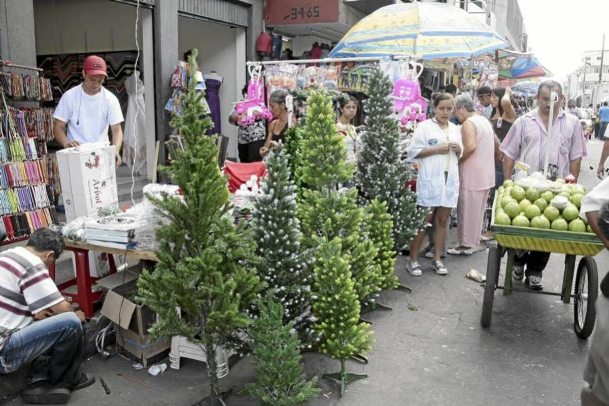 Alcaldía ultima organización de feria navideña y escolar para vendedores informales (Foto: Archivo/VANGUARDIA LIBERAL)