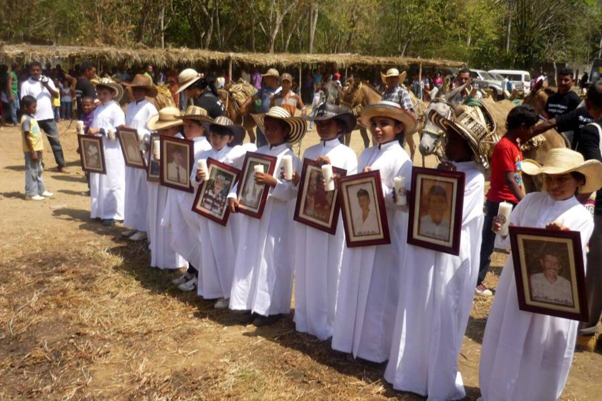 Presidente Santos entrega títulos a familias de Mampuján (Foto: Colprensa/VANGUARDIA LIBERAL)