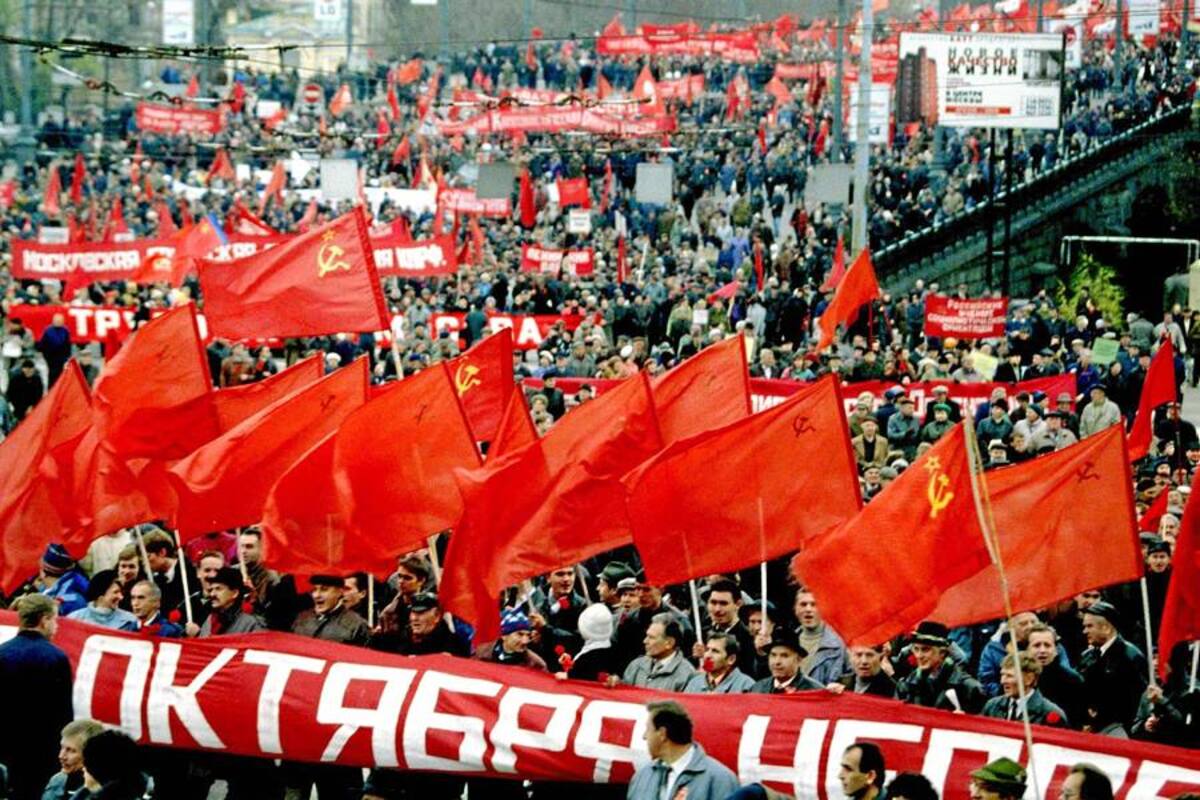 Los comunistas rusos se sumaron a la protesta por el fraude electoral en Moscú (Foto: Archivo Vanguardia)