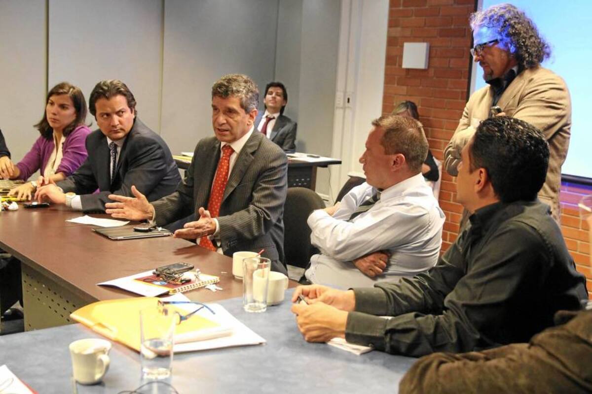La operación reglamento está afectando 12 mil viajeros al día (Foto: Colprensa/VANGUARDIA LIBERAL)