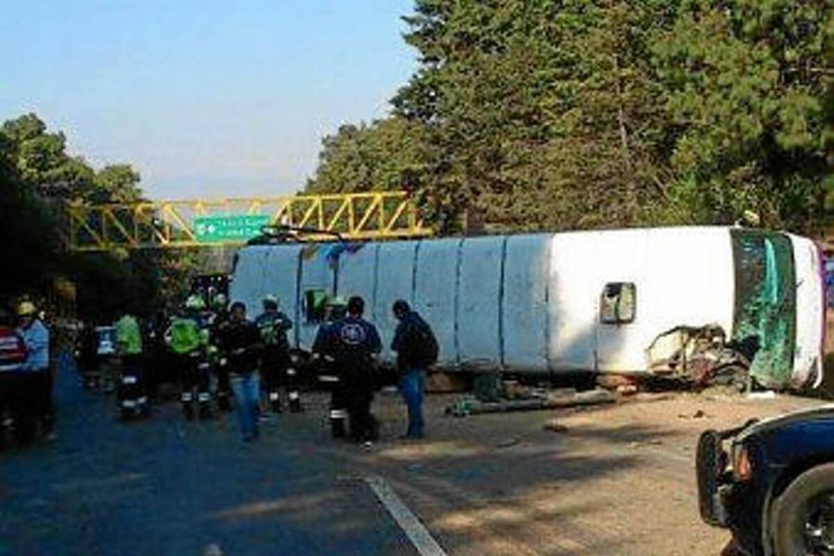 Un choque de autobús y tráiler deja 30 muertos en el este de México (Foto: Tomada de internet/VANGUARDIA LIBERAL)