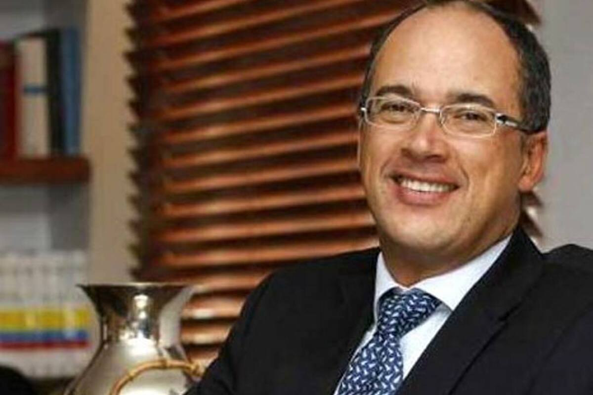 Entre tanto, el director de la Dian, Juan Ricardo Ortega, señaló que hasta hoy se han recaudado 72 billones de pesos y destacó que la meta de recaudo para el 2011 es de 77 billones de pesos. (Foto: Tomada de Internet/VANGUARDIA LIBERAL)