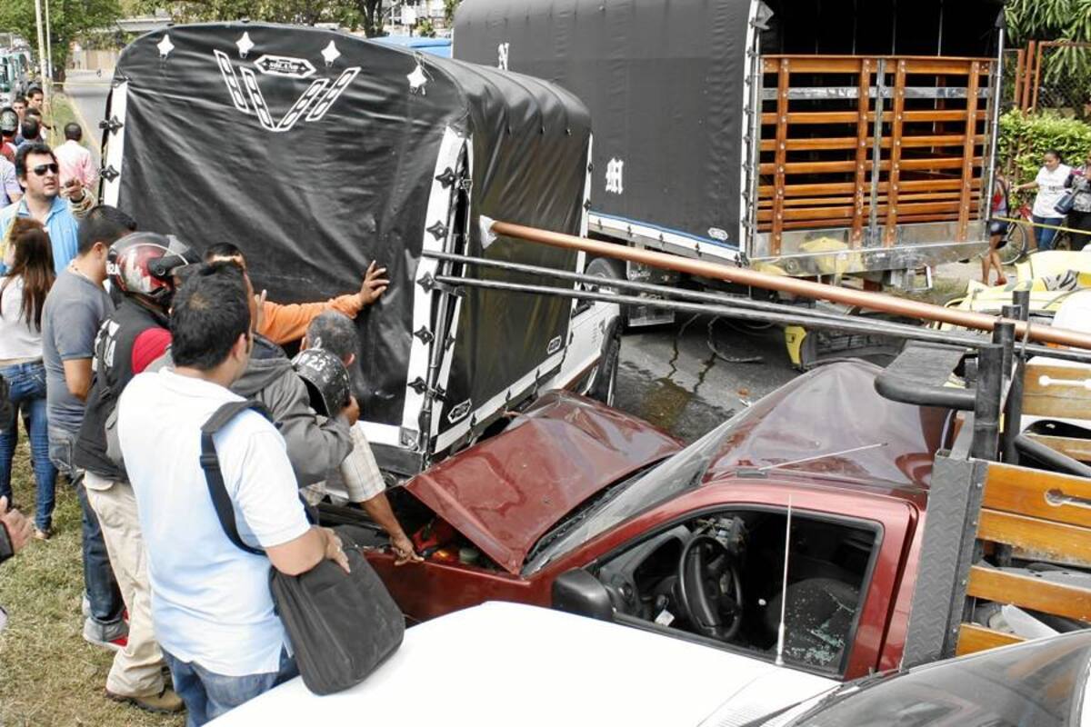 Choque múltiple en la autopista deja un herido (Foto: Archivo/ VANGUARDIA LIBERAL)
