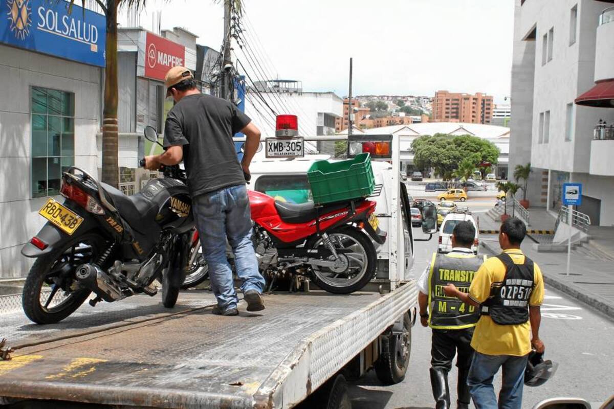 Desde mañana, grúas ayudarán al control vial en Floridablanca (Foto: Archivo/VANGUARDIA LIBERAL)