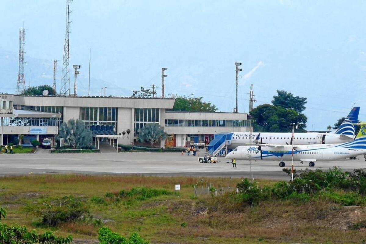 Aeropuerto Internacional Palonegro amanece cerrado (Foto: Archivo/ VANGUARDIA LIBERAL)