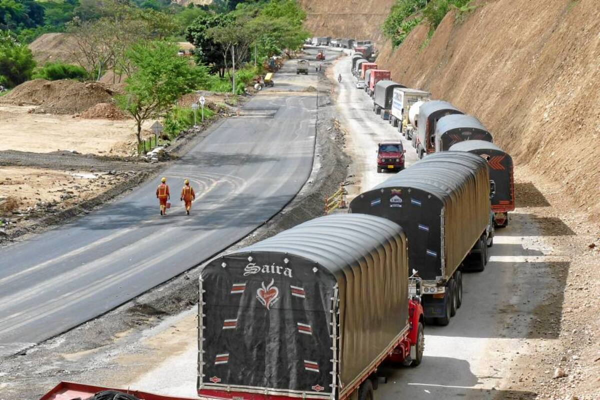Paralelo a los trabajos de reparcheo en este corredor vial la concesión avanza en los trabajos de construcción de doble calzada.