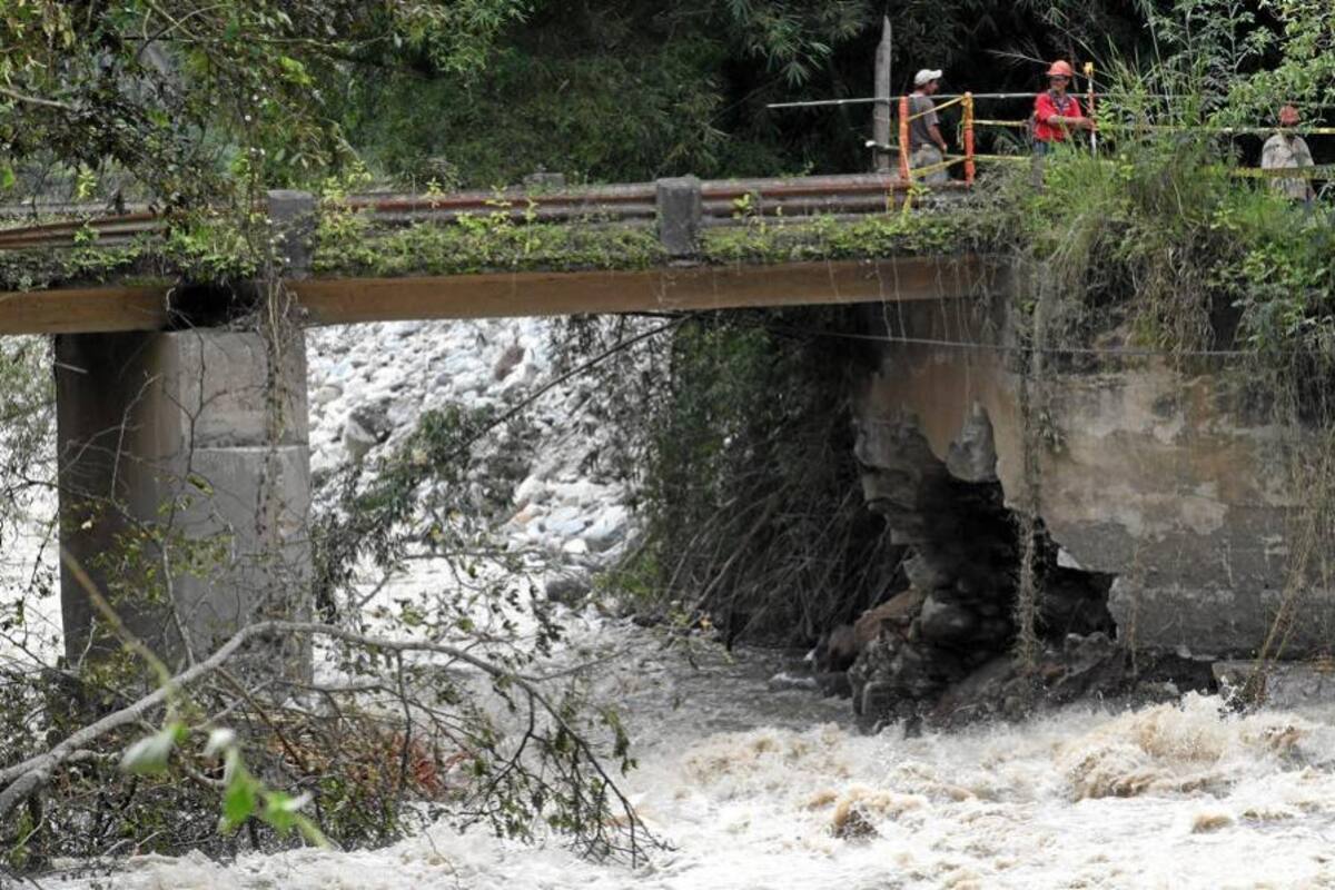 El río Suratá pone de nuevo en peligro las vidas de los habitantes de la ribera. (Foto: NELSON DÍAZ/VANGUARDIA LIBERAL)