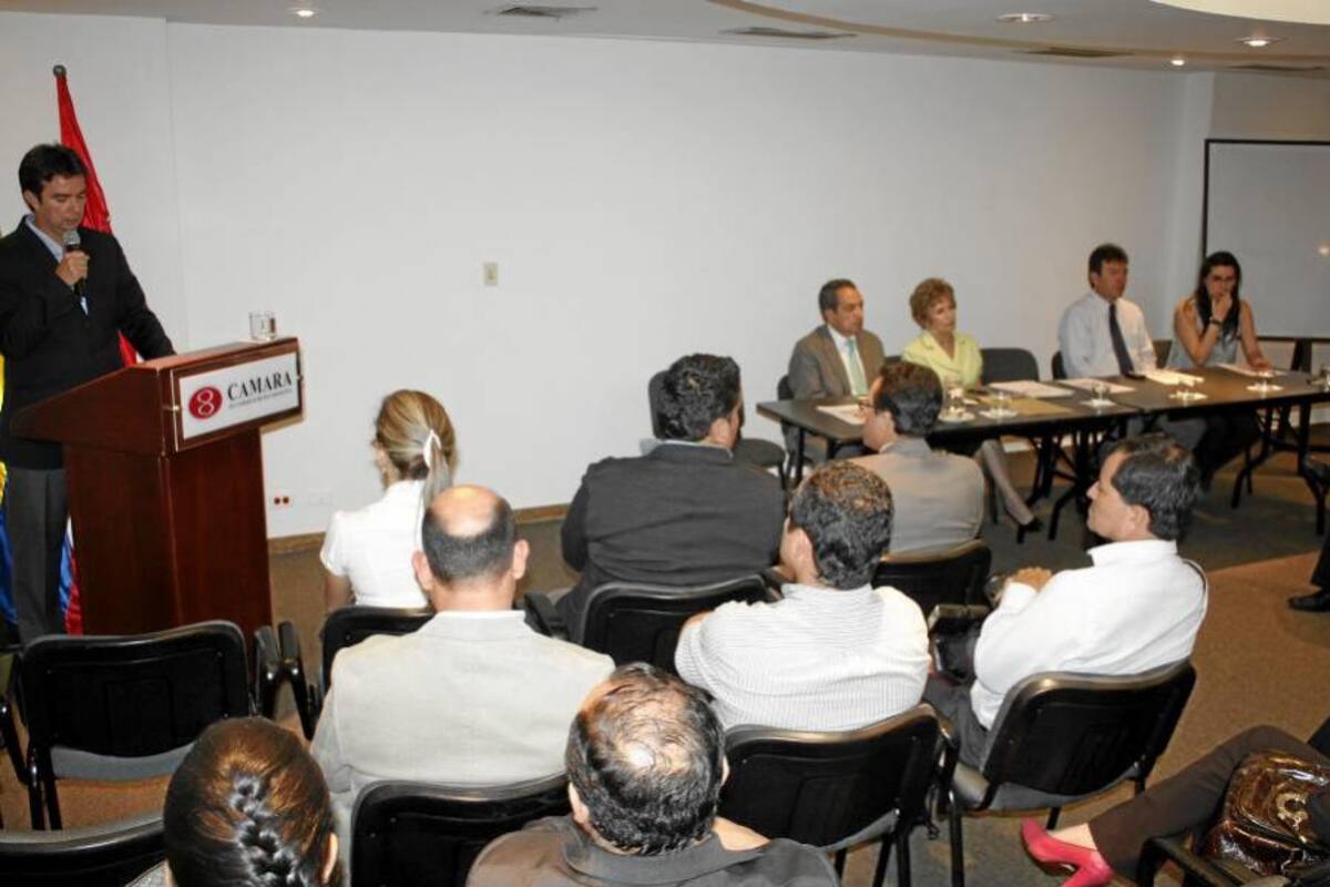 90 licitaciones analizará este año el Comité Transparencia por Santander (Foto: Nelson Díaz/VANGUARDIA LIBERAL)