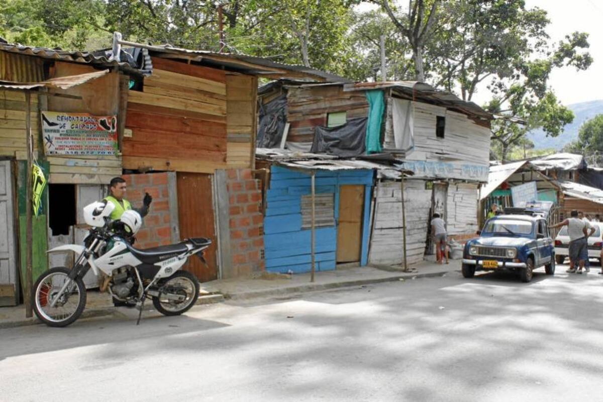 Conato de incendio a punto de generar tragedia en bodega ilegal de gas (Foto: Nélson Díaz/VANGUARDIA LIBERAL)