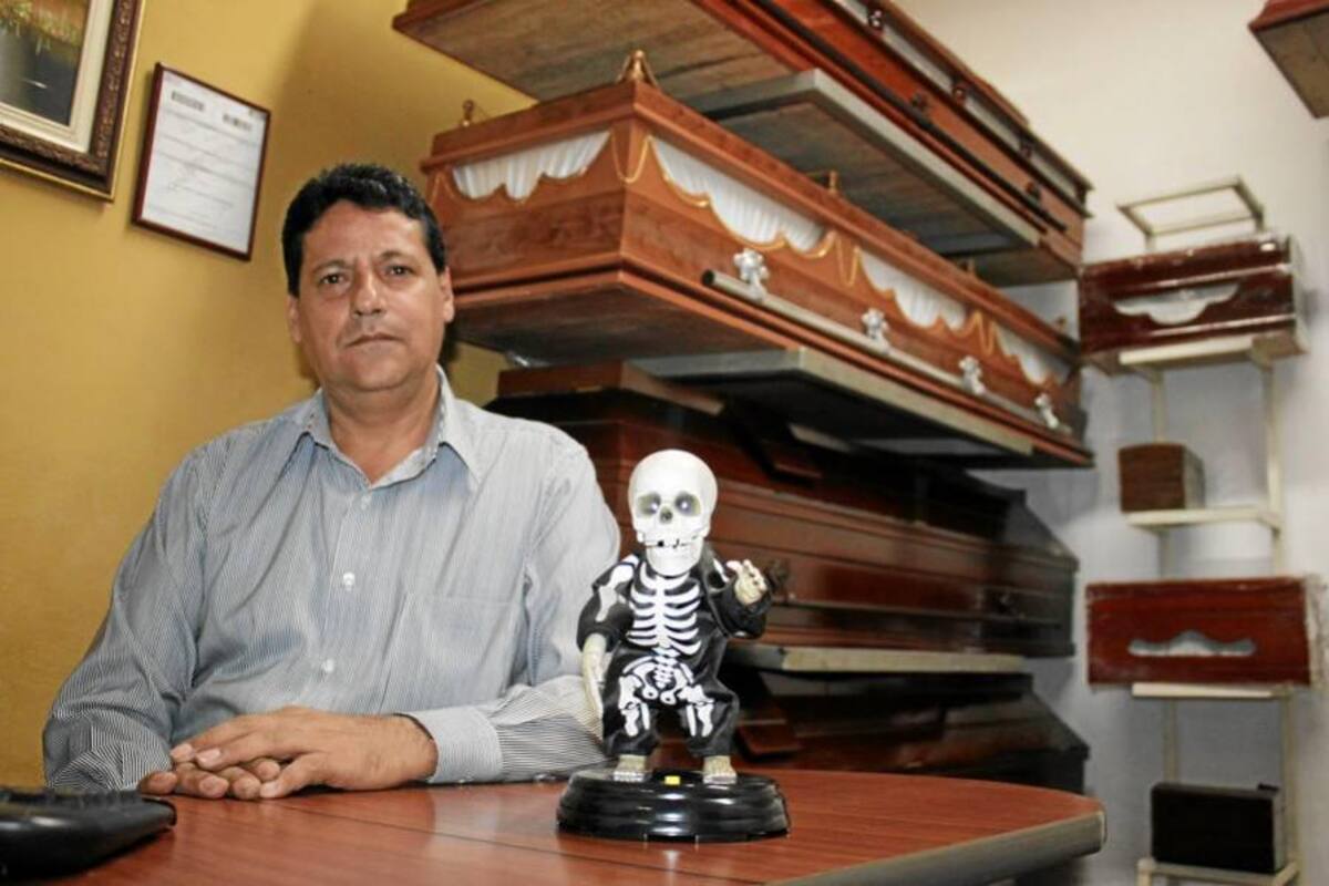 Funerarios, el oficio al que pocos se le miden (Foto: Nelson Díaz/VANGUARDIA LIBERAL)