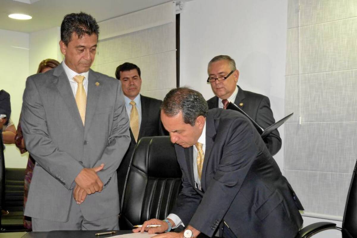 Desmienten fallo de tutela en segunda instancia en contra de Gilberto Carrillo (Foto: Archivo/VANGUARDIA LIBERAL)
