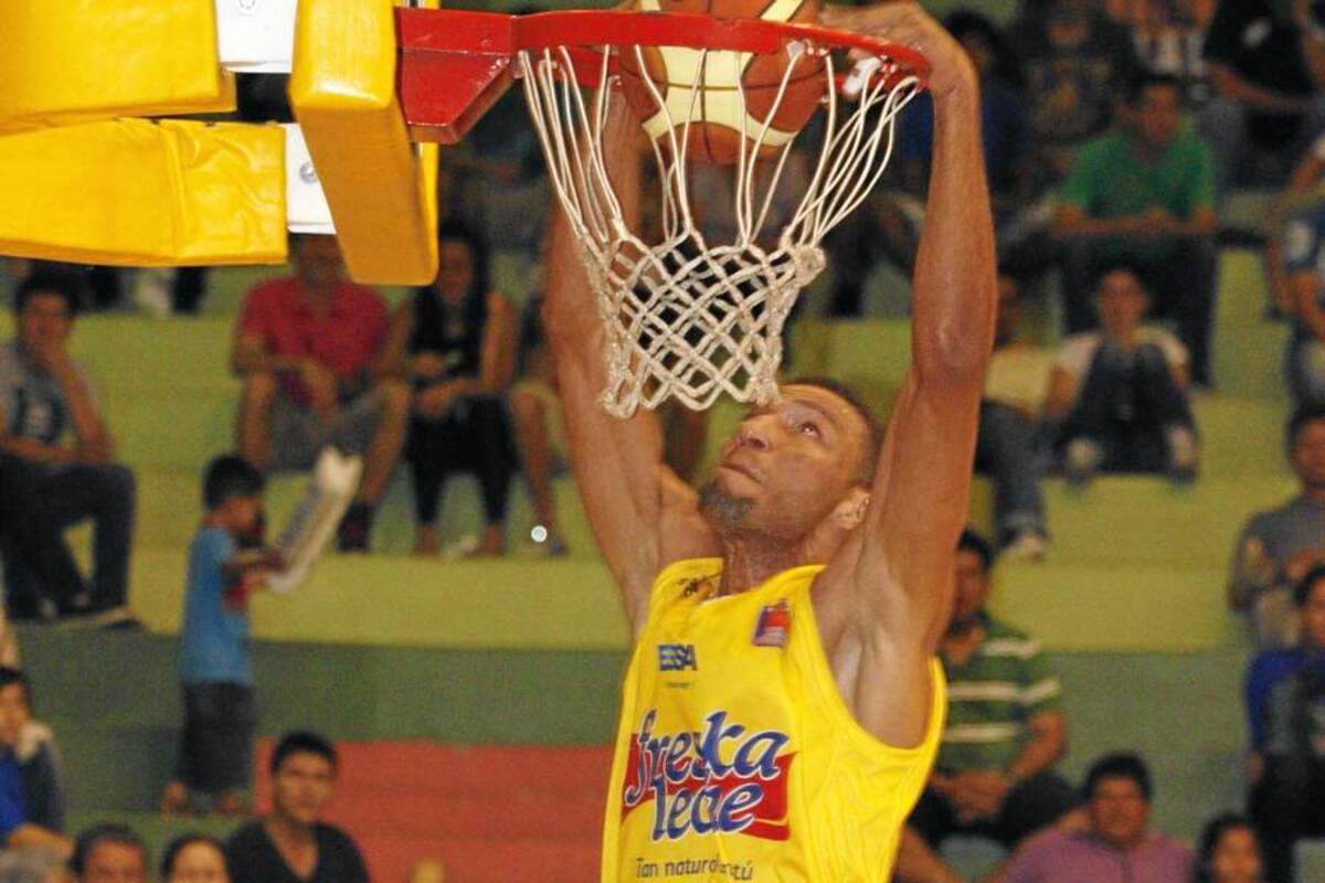 Búkaros sale en busca de la final en la Copa Invitacional de Baloncesto (Foto: Archivo/VANGUARDIA LIBERAL)