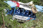 Nueve heridos tras caída de autobús a un abismo en la vía a Málaga