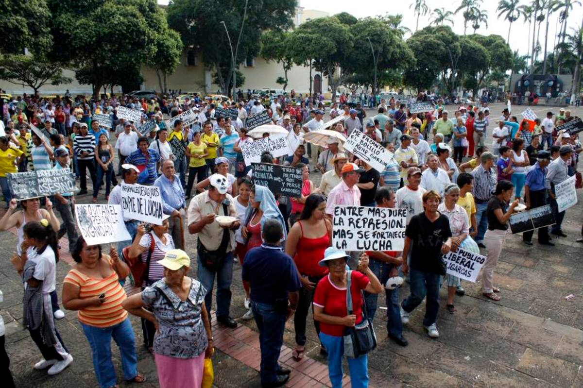 Vendedores informales vuelven a protestar en el Centro de Bucaramanga (Foto: Nelson Díaz/VANGUARDIA LIBERAL)