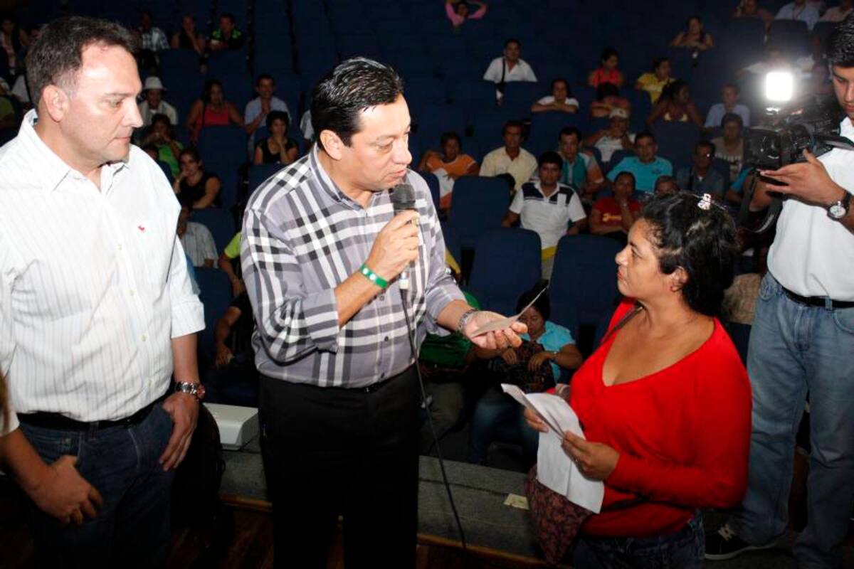 Exvendedores informales de Bucaramanga recibieron dinero para dotar sus negocios (Foto: Archivo/VANGUARDIA LIBERAL)