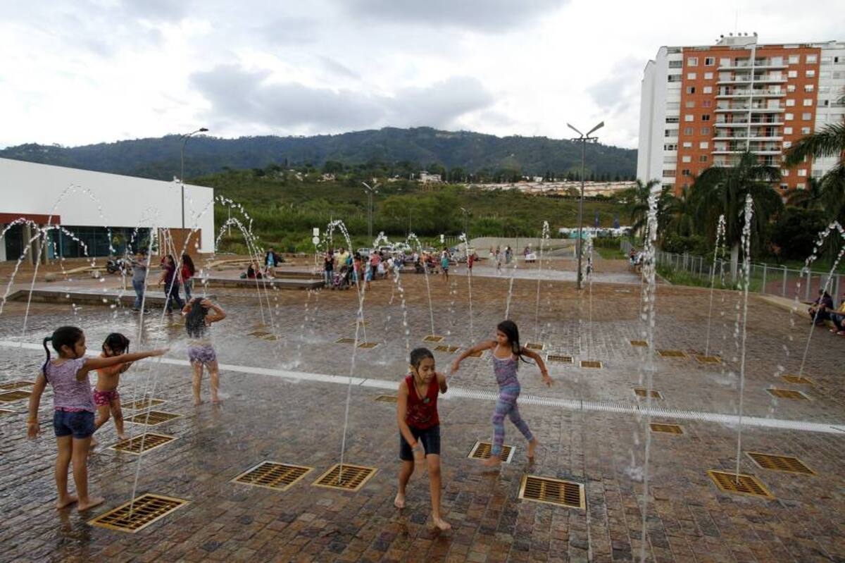 La ‘fuente’ de la discordia del intercambiador de Neomundo (Foto: Nelson Díaz/ VANGUARDIA LIBERAL)