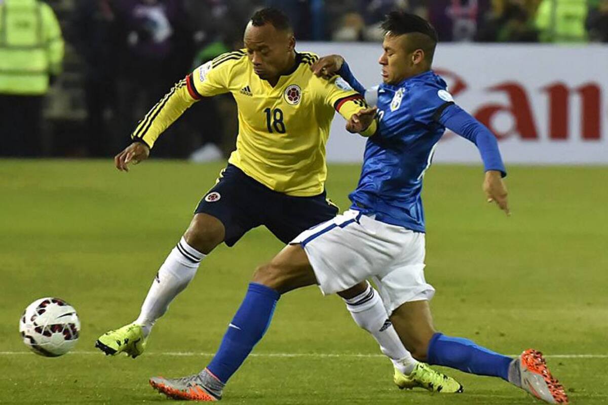 Camilo Zúñiga se lesionó y no pudo jugar con Watford en Premier League (Foto: AFP/VANGUARDIA LIBERAL)