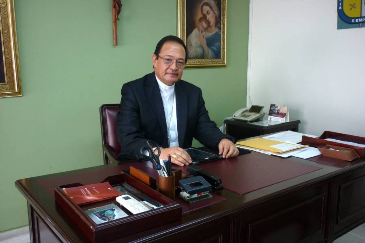 “Es muy sencillo y cercano”: Monseñor Ismael Rueda Sierra (Foto: Archivo/VANGUARDIA LIBERAL)
