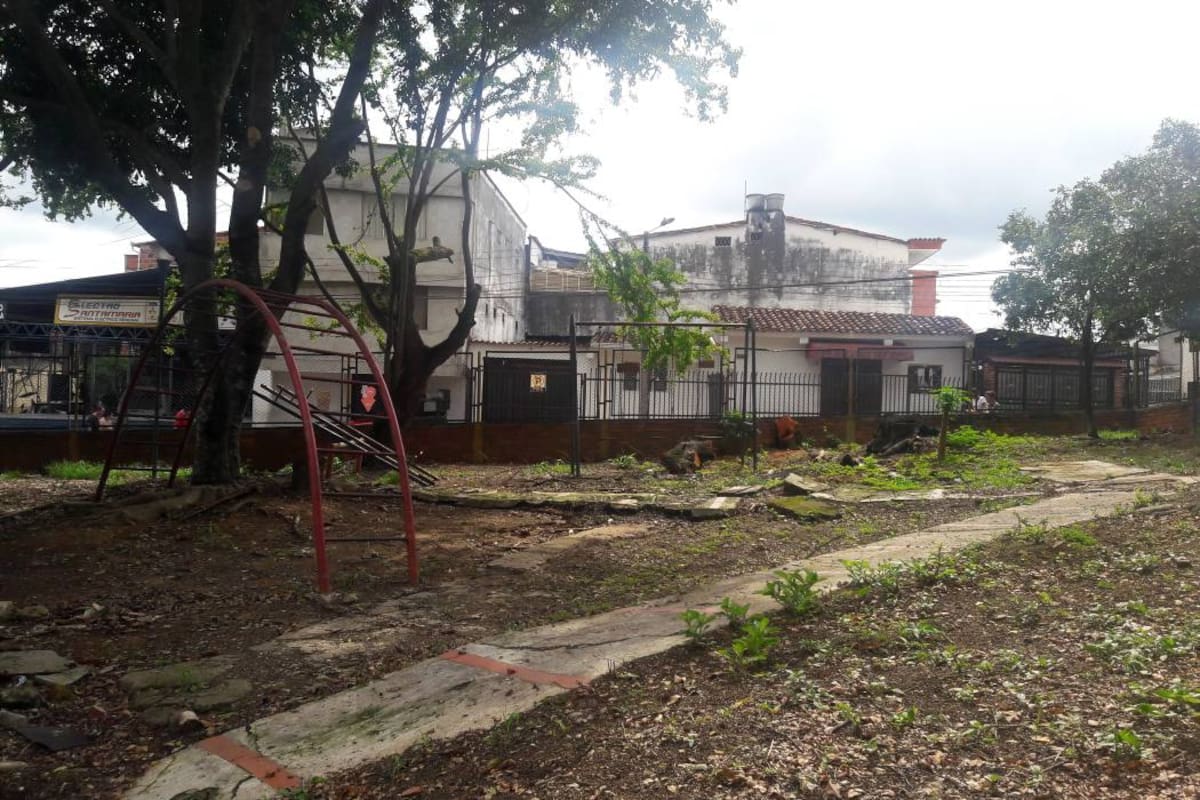 Parque infantil en Zapamanga II se encuentra abandonado hace más de cinco años (Foto: SUMINISTRADA / VANGUARDIA LIBERAL)