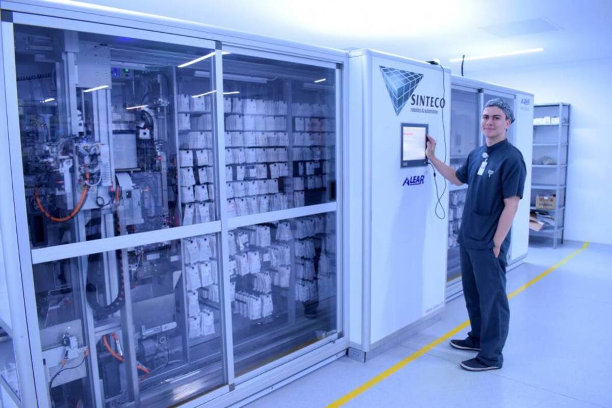 ‘Pegasus’ reduce los tiempos empleados en el despacho de fórmulas y tiene una capacidad aproximada de 10 mil unidosis en su sistema. (Foto: Valesca Alvarado Ríos / VANGUARDIA LIBERAL )