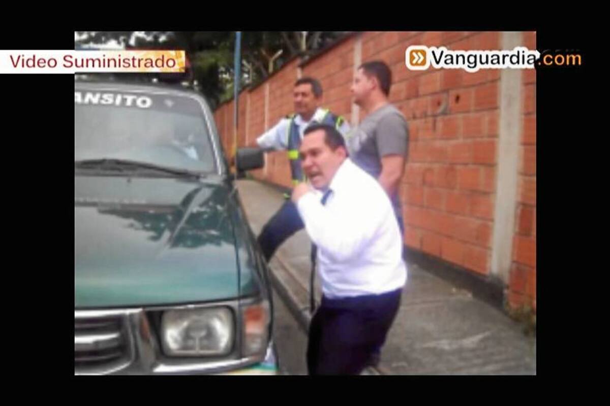 Video capta agresión de un ciudadano a un alférez de tránsito de Bucaramanga