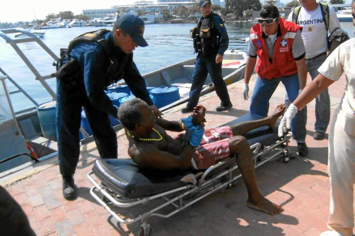 Armada Nacional auxilió a pescador en Islas del Rosario (Foto: Suministradas Armada Nacional)