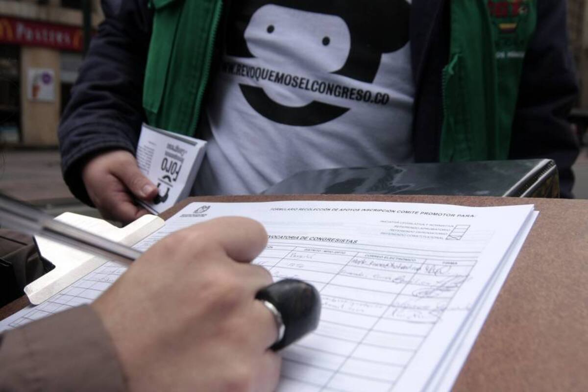 Ley antitrámites impulsó la creación de firmas de papel (Foto: Archivo/VANGUARDIA LIBERAL)