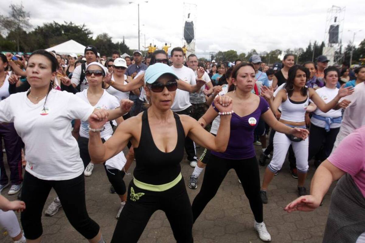 El segundo récord roto y quizás el más importante, se logró a las 12 del medio día cuando 50.420 personas hicieron aeróbicos (Foto: Colprensa/ VANGUARDIA LIBERAL)