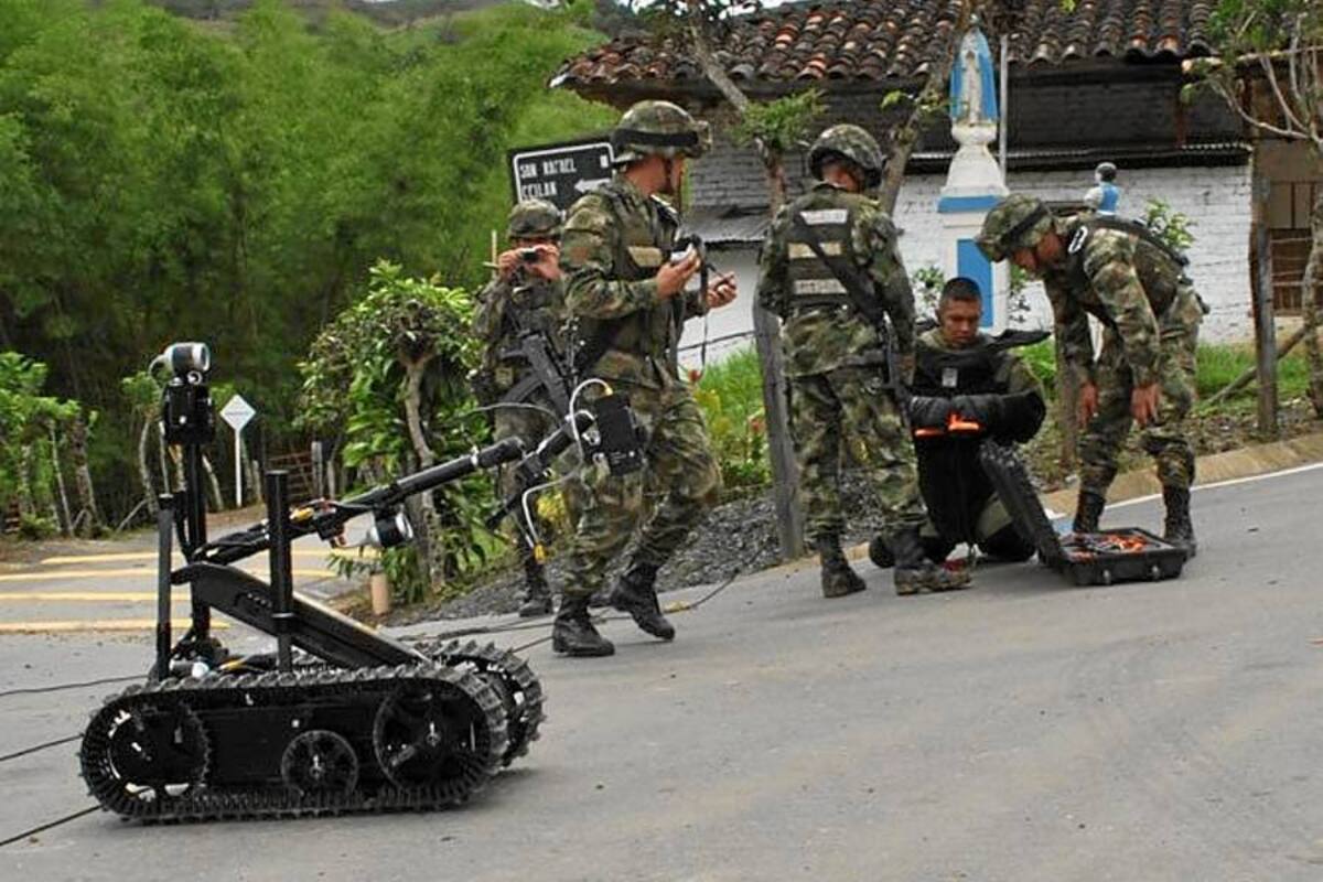 Con robot, Policía logra desactivar triciclo bomba en Miranda , Cauca (Foto: Tomado de internet/ VANGUARDIA LIBERAL)