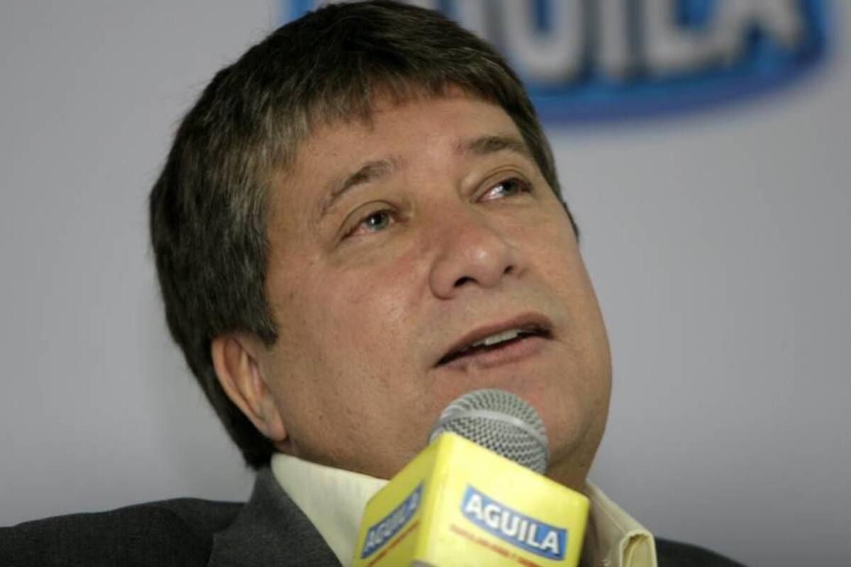 Si el 'Bolillo' se va de la selección, lo haría también todo el cuerpo técnico: Leonel Álvarez, su asistente y el preparador físico, Élkin Sánchez. (Foto: Colprensa/VANGUARDIA LIBERAL)